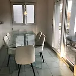 Maison Familiale Pres De La Villa